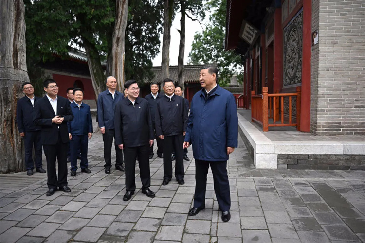 习近平在甘肃考察时强调 深化改革勇于创新苦干实干富民兴陇 奋力谱写中国式现代化甘肃篇章